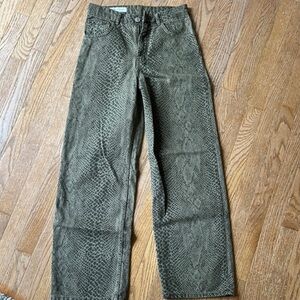 Zara jeans size 2